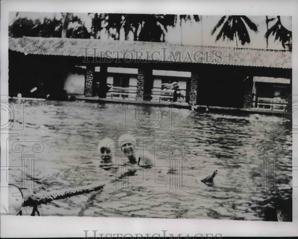 1935 Press Photo German Swimming Pool - Historic Images