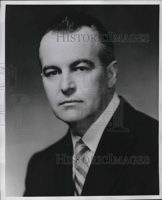 1954 Press Photo Elmo Joseph Regional Manager of Chrysler Corp - Historic Images