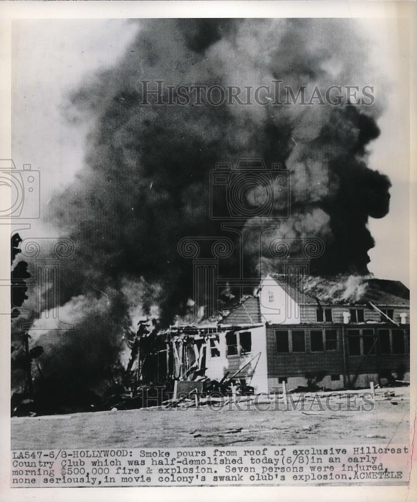 1948 Press Photo Smoke pours from roof of Hillcrest Country Club - Historic Images