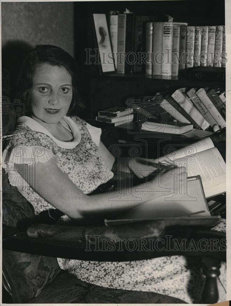 1932 Press Photo Helen Louise gunderson Essay Contest winner - Historic Images