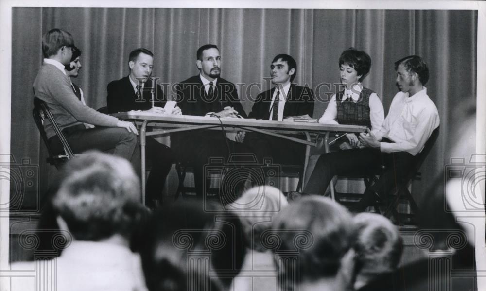 1969 Press Photo Don Hermanson, Cindy Coriell, Capt. Kent Henderson - Historic Images