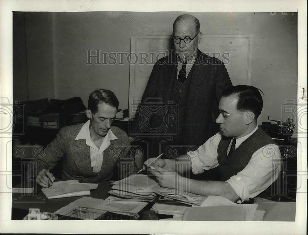 1937 Press Photo Secretarial Staff for President Roosevelt Marvin McIntyre Secre - Historic Images