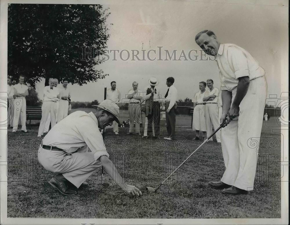 1937 Press Photo Presidential Secretaries Playing Golf - Historic Images