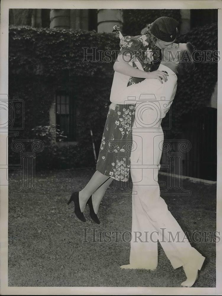 1937 Press Photo Gordon G. Matherson &amp; Martha Withers at US Naval Academy - Historic Images