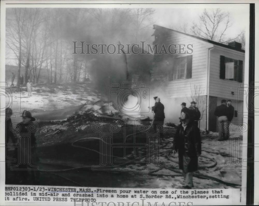 1958 Press Photo Planes Collide in Mid Air Firemen Putting out Blaze - Historic Images