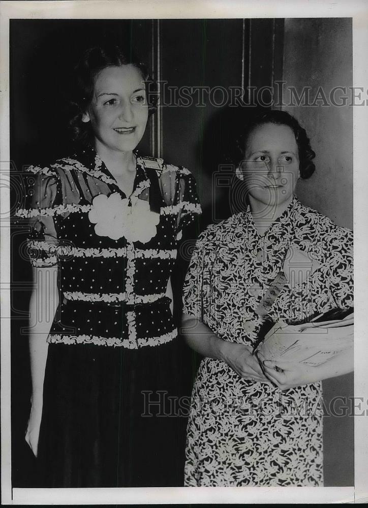 1938 Press Photo Mrs. Worth D. Henderson elected as Treasurer &amp; Mrs. R. Clark - Historic Images