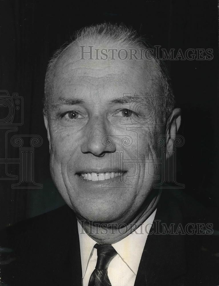 1966 Press Photo Vaughn Bing Devine, President of New York Mets - Historic Images