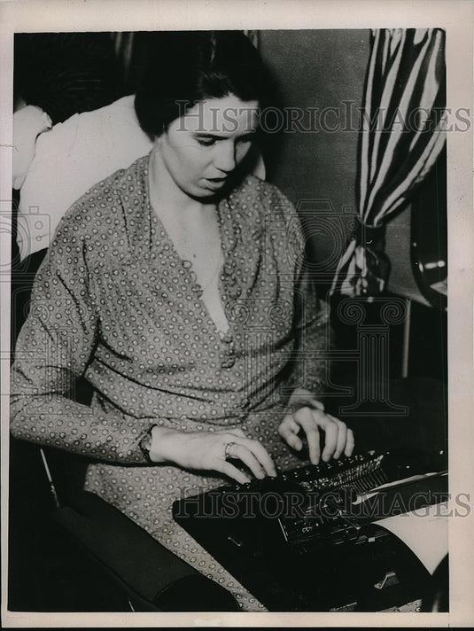 1936 Press Photo Eileen O'Daniel, secy to GOP chairman John D. Hamilton - Historic Images