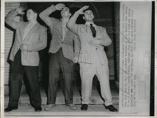 Press Photo Tackle Lowell Harlow,HB Alan Klein & FB George Rolandine - Historic Images