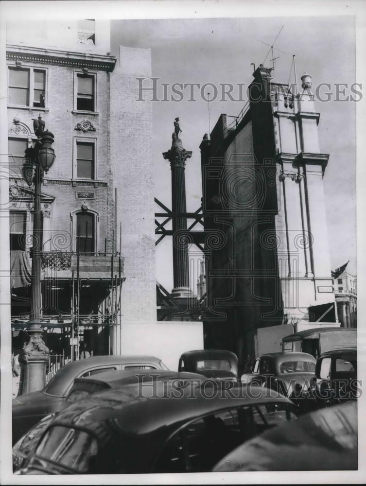 1957 Press Photo Trafalgar Square in London - Historic Images