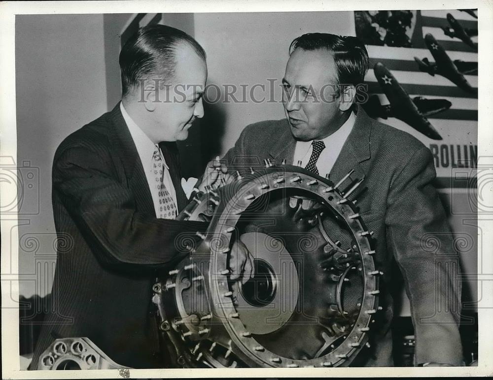 1941 Press Photo Gov. Murray D. Van Wagner, Wright Whirlwind Joseph L. Trecker - Historic Images