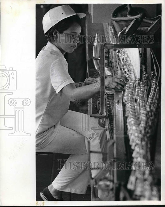 1973 Press Photo Coca Cola Bottling Co. of So. New England - Historic Images