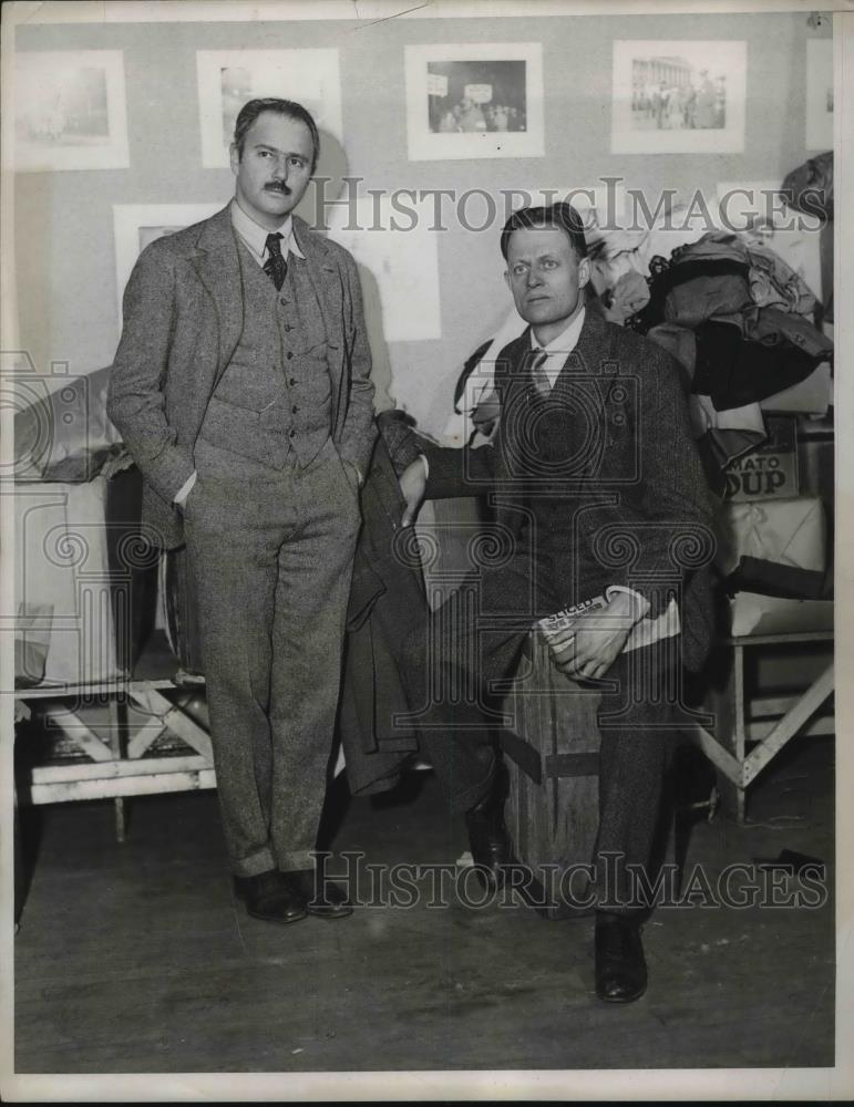 1932 Press Photo Author Frank Waldo &amp; Charles R Walker, playright - Historic Images