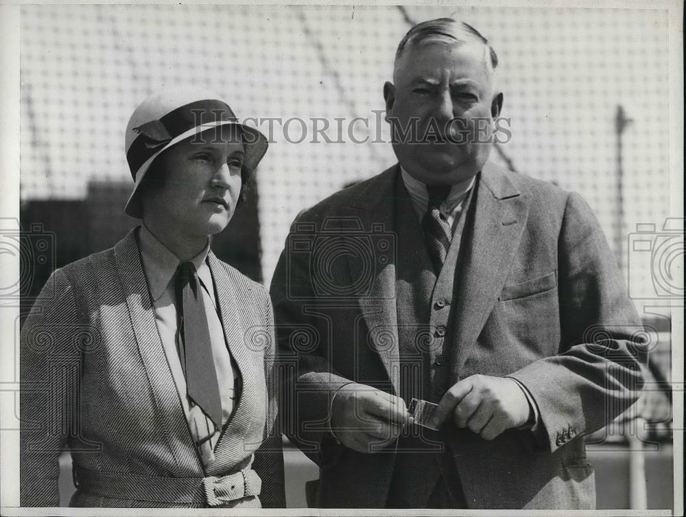 1932 Press Photo Mr. and Mrs. Cecil Leys, publisher of the Auzkland Star with - Historic Images