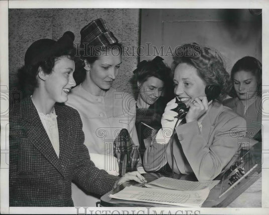 1946 Press Photo Mrs. Thomas D. Davies and Mrs. W.S. Reid MRs. E.P. rankin - Historic Images