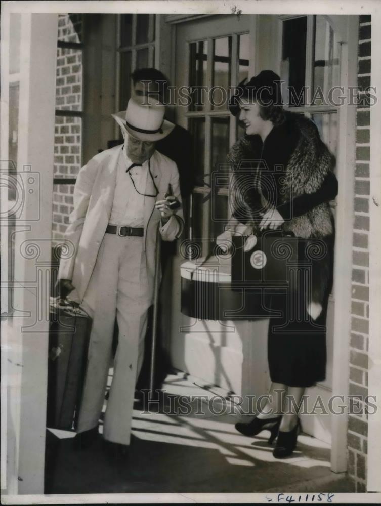 1937 Press Photo Marcelle Edwards Manville, her attorney George Bartlett - Historic Images