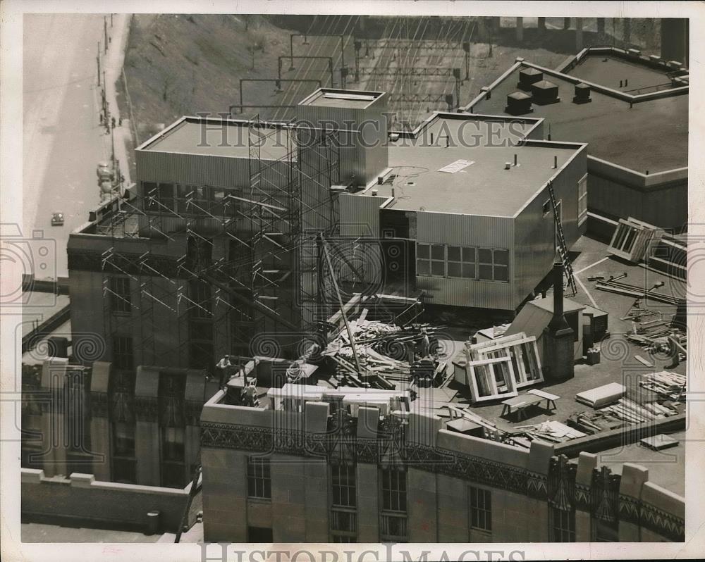 1951 Press Photo Republic Steel Corp. Addition to Top of Republic Building - Historic Images