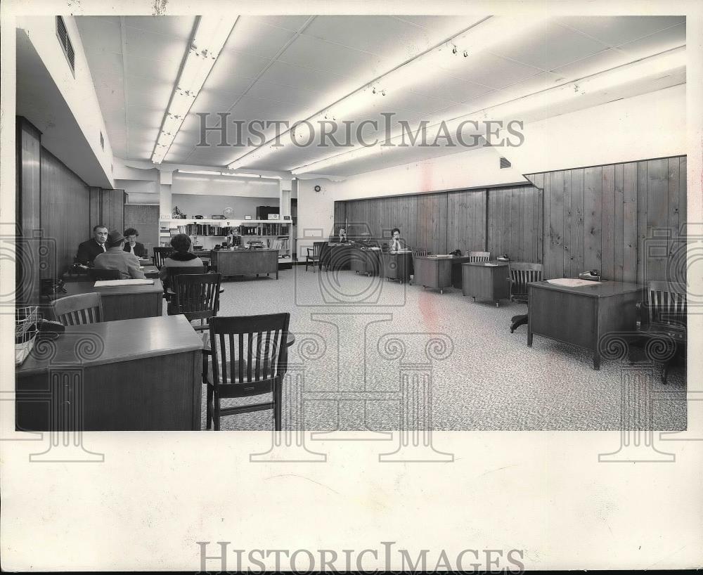 1967 Press Photo Carrier Realty Co. 18501 Detroit Ave. - Historic Images