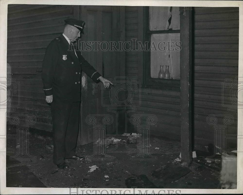 1945 Press Photo Police Capt. John Weiss Body found - Historic Images