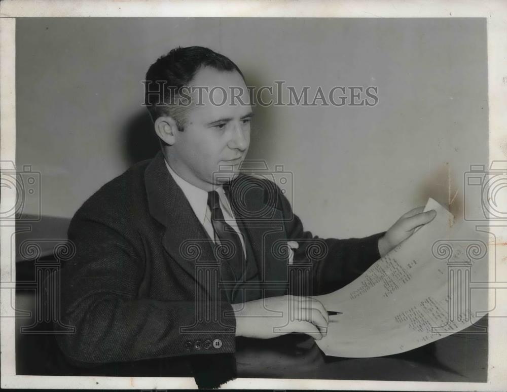 1942 Press Photo Joel Dean, Chief of American Gas Rationing - Historic Images