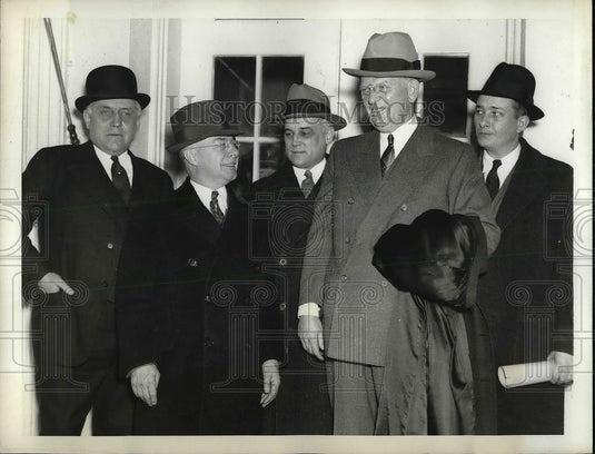 1938 Press Photo Mayor BF Hickmann of St Louis Mayor Reading Detroit, Mayor Kell - Historic Images