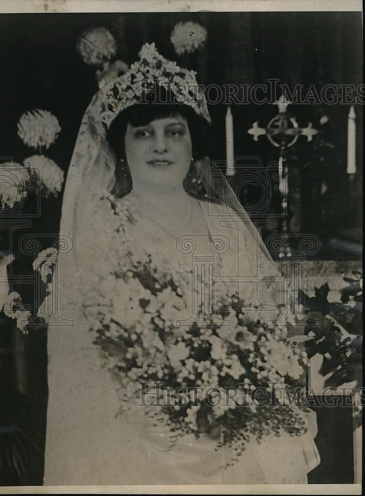 1923 Press Photo Mrs. Charles Webb at her wedding - Historic Images