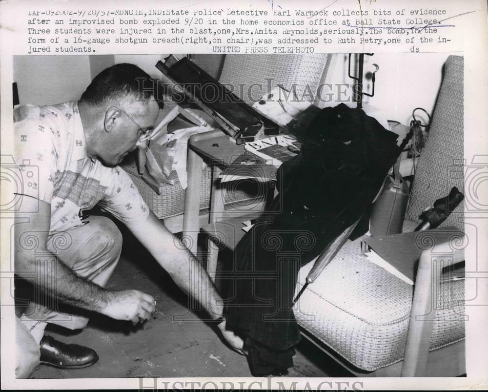 1957 Press Photo State Police Detective Earl Warnock at Hall State College - Historic Images