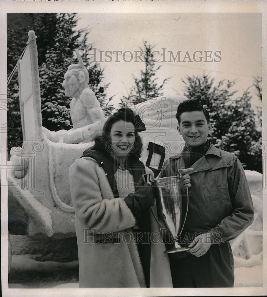 1940 Press Photo Marjorie Jean Carlin, Dartmouth, Ice Sculpture, John Bowers - Historic Images