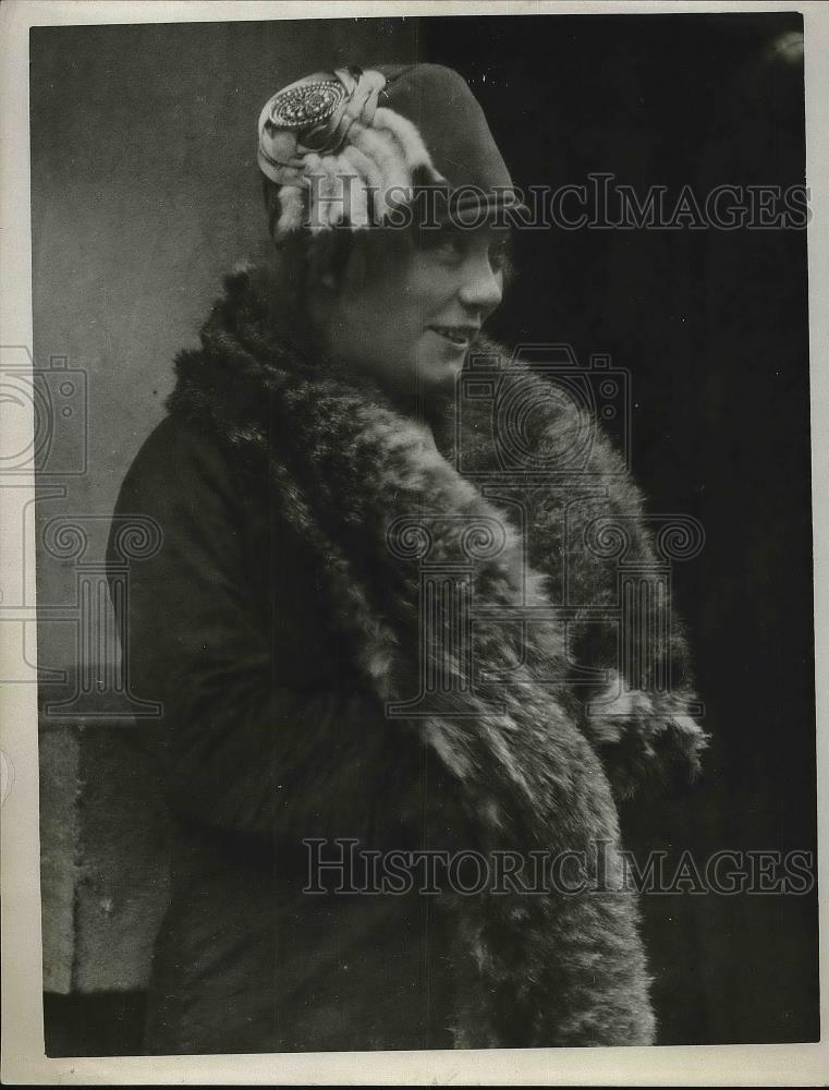 1925 Press Photo Socialite Miss Alice James - Historic Images
