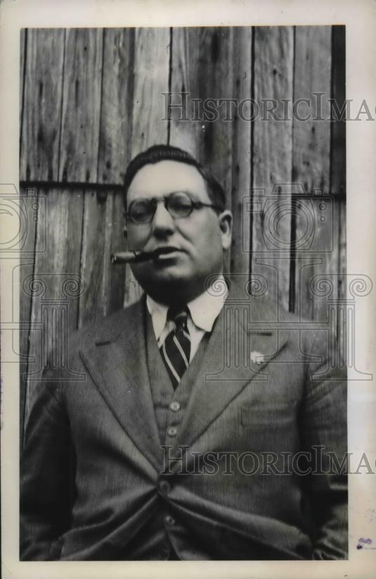 1937 Press Photo Francisco Lopez de la Cruz on an expedition in Model T - Historic Images