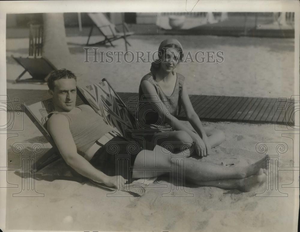 1930 Press Photo Mr. and mrs. C.J. Draper of Boston at Miami Beach - Historic Images