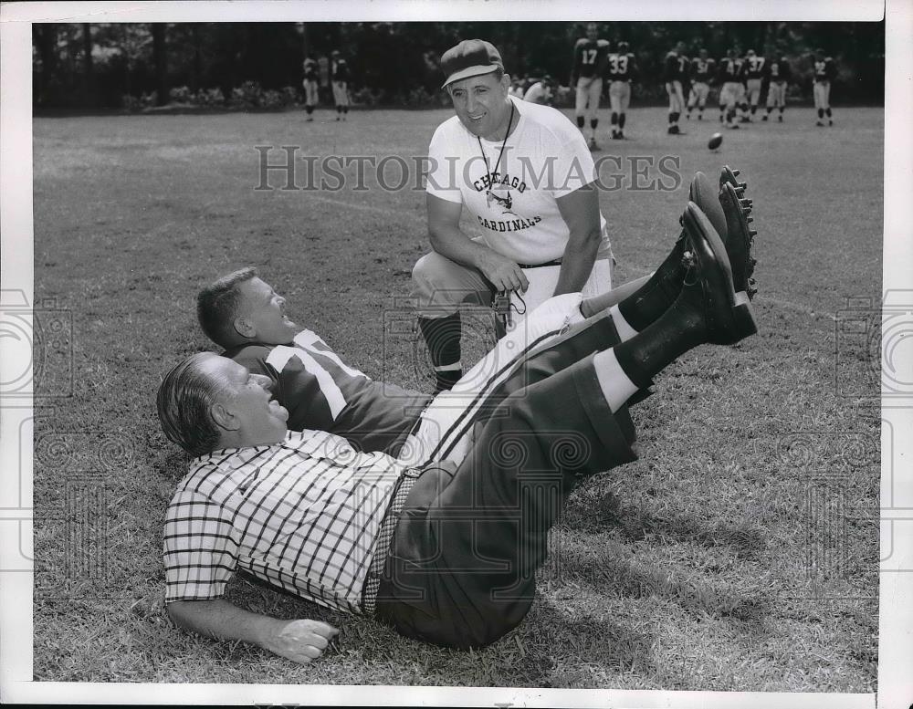 1956 Press Photo Walter Wolfner of Chicago Cardinals, Jim Murphy, Ray Richardson - Historic Images