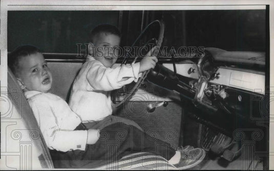 1958 Press Photo Billy and Danny Dempsey took a wild ride in dad's car - Historic Images