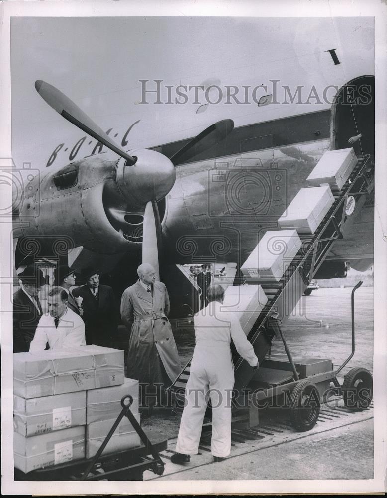 1954 Press Photo High Speed Mechanical Handler in London Airport - Historic Images