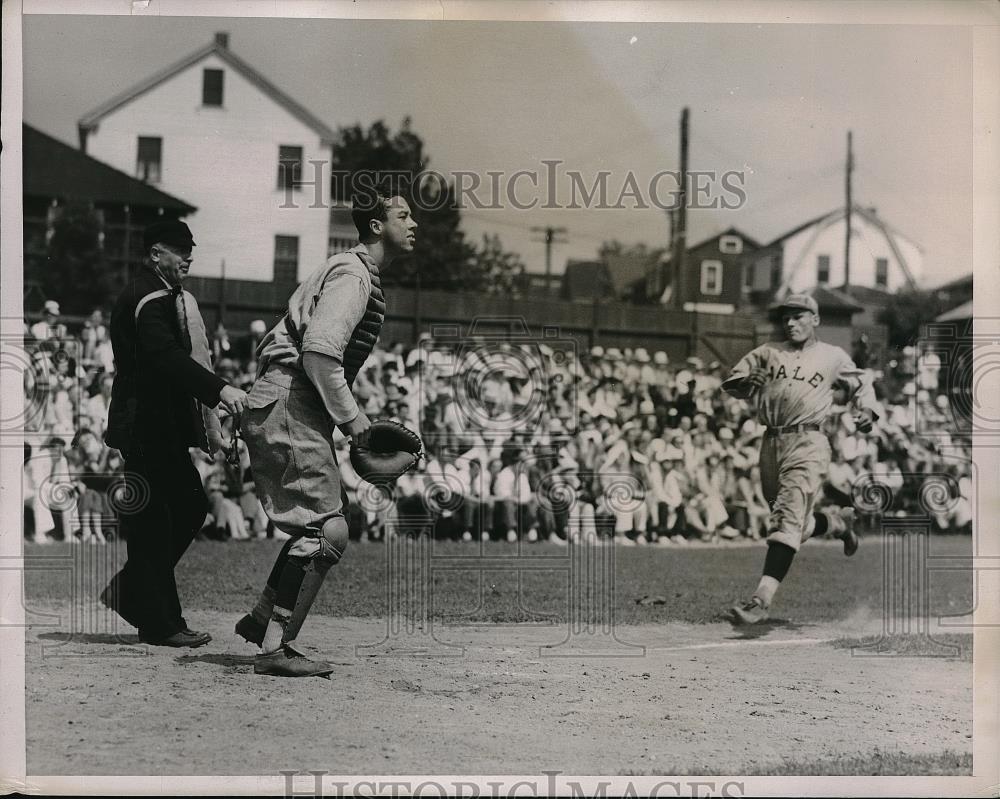 1938 Press Photo baseball players Eddie Collins of Yale & Tim Doyle of Harvard - Historic Images