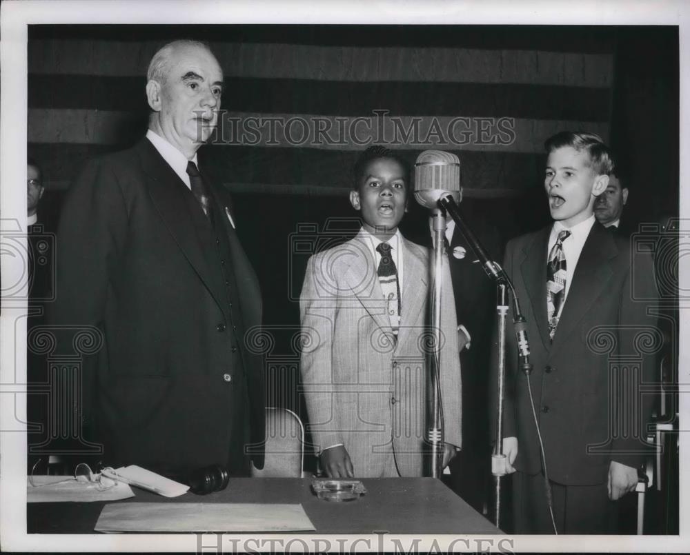 1952 Press Photo Murray Jones Porter Union Votes on Steel Strike - Historic Images