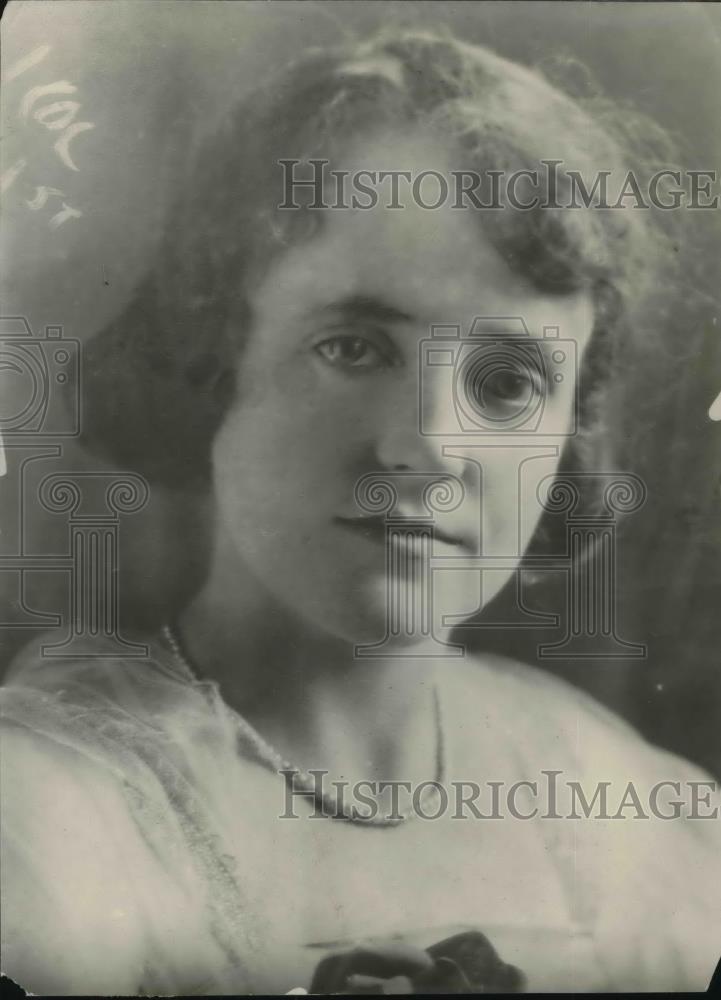 1921 Press Photo Susie Hatrtness now Mrs Jas. D. Grist - Historic Images