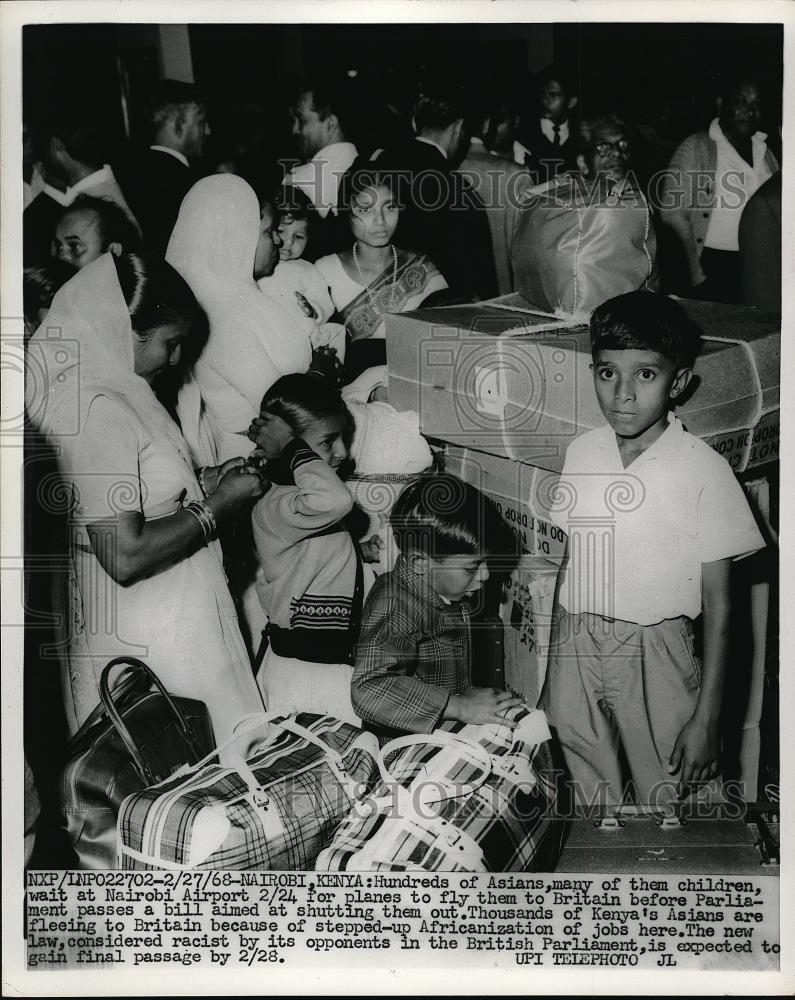 1968 Press Photo Thousands Kenya&#39;s Asians waiting to flee to Britain before - Historic Images