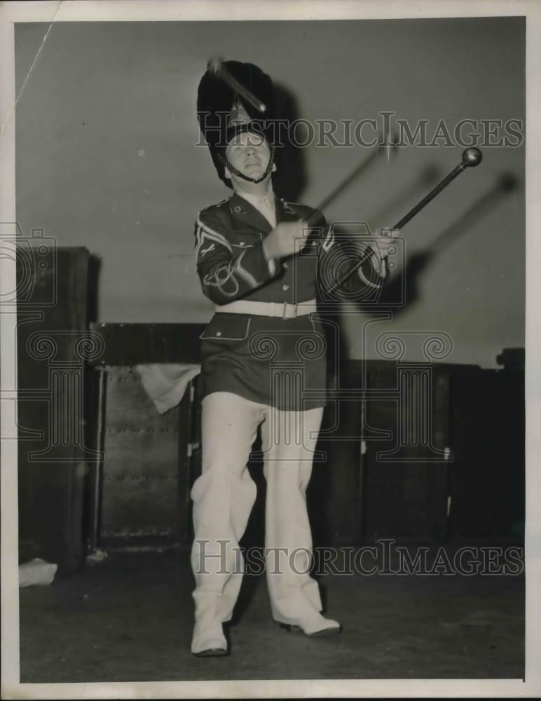 1939 Press Photo Paul Wines, Champion baton twirling contest in NYC - Historic Images