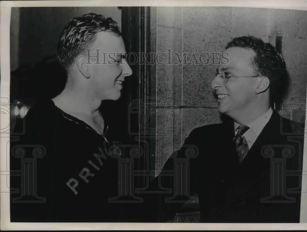 1939 Press Photo Dick Hough of Princeton, Jack Kasley of Michigan, Swim Record - Historic Images