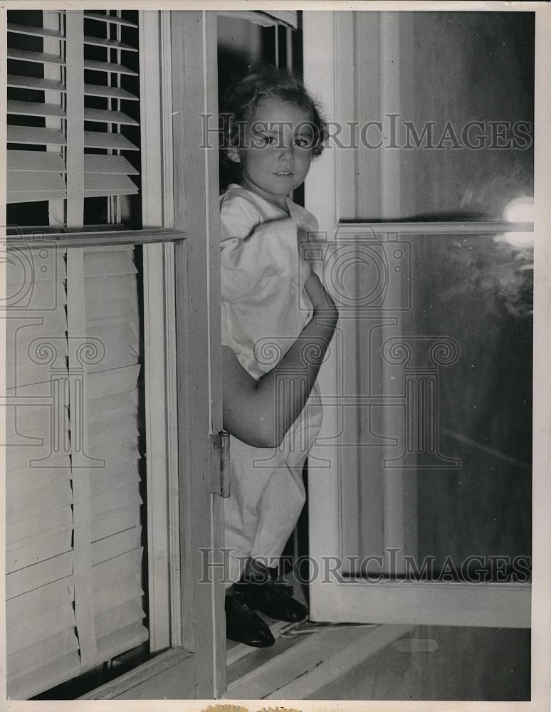 1940 Press Photo Marc de Tristan returned at home safely from kidnapping. - Historic Images