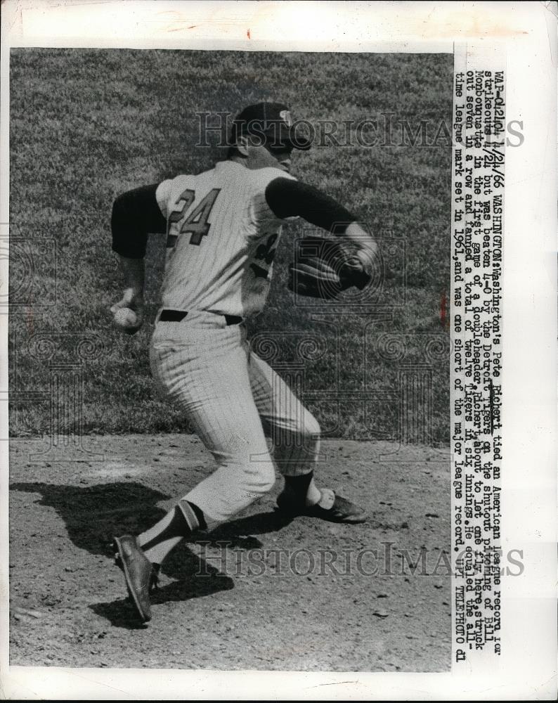 1966 Press Photo Washington&#39;s Pete Richert pitcching vs Tigers - Historic Images