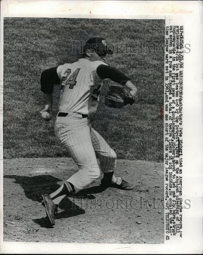 1966 Press Photo Washington's Pete Richert pitcching vs Tigers - Historic Images