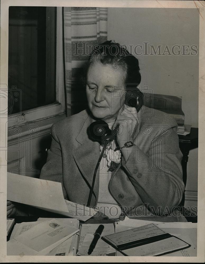 1947 Press Photo Dorothy Smith, Head worker East End Neighborhood House - Historic Images