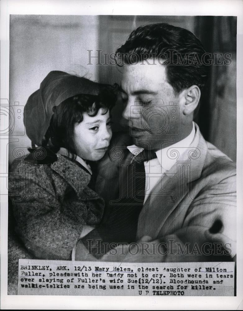 1954 Press Photo Milton Fuller with Daughter Mary Helen Crying Over Slaying Wife - Historic Images