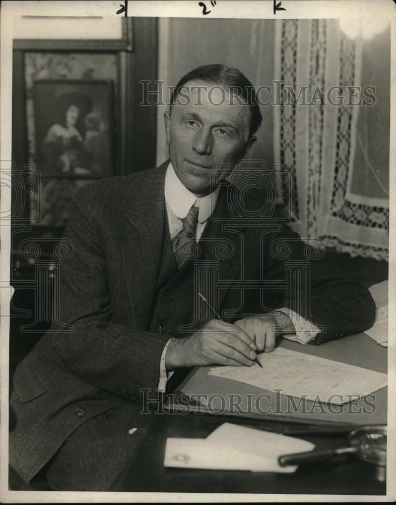 1937 Press Photo Charlie H Luttle US Attorney Southern District New York - Historic Images