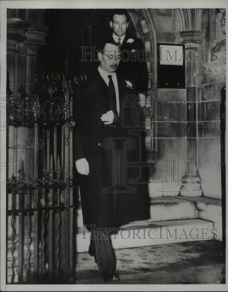 1938 Press Photo Duke of Gloucester suffers broken Collar bone while hunting. - Historic Images