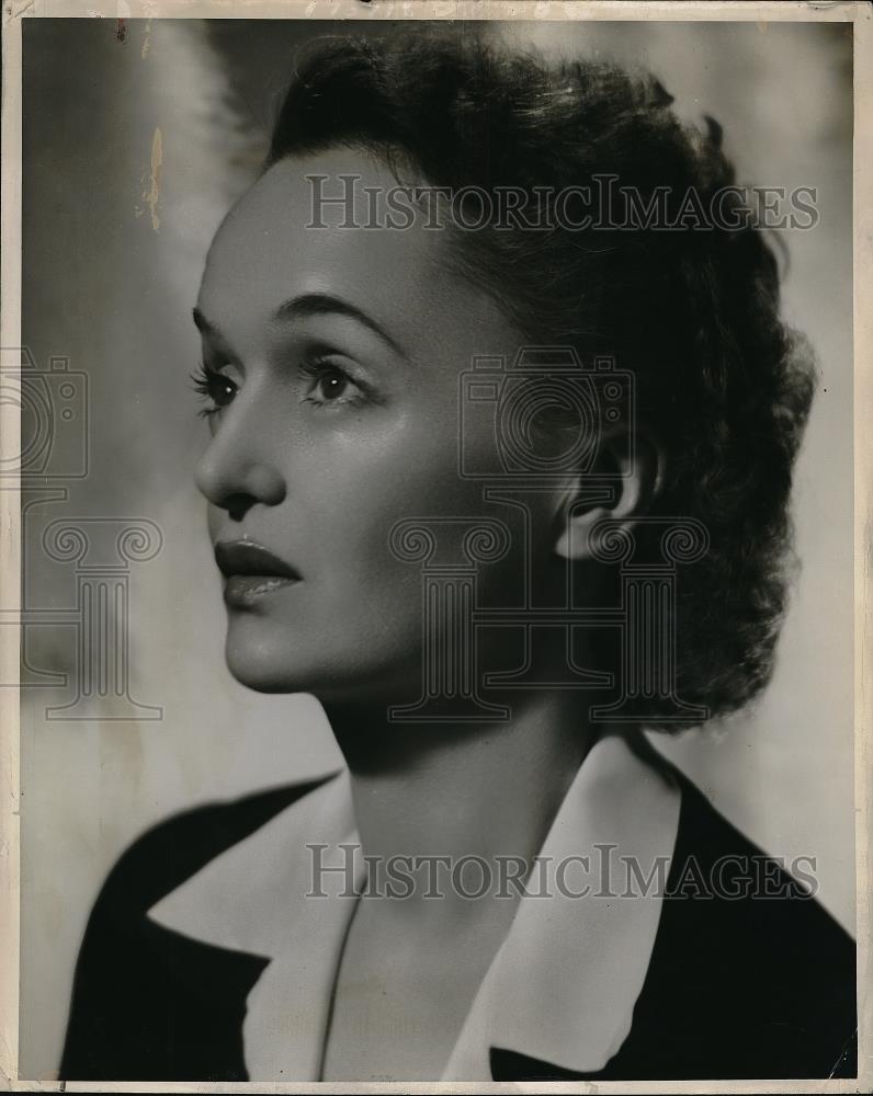 1944 Press Photo Renee de Fontarce McCormick, Author - Historic Images