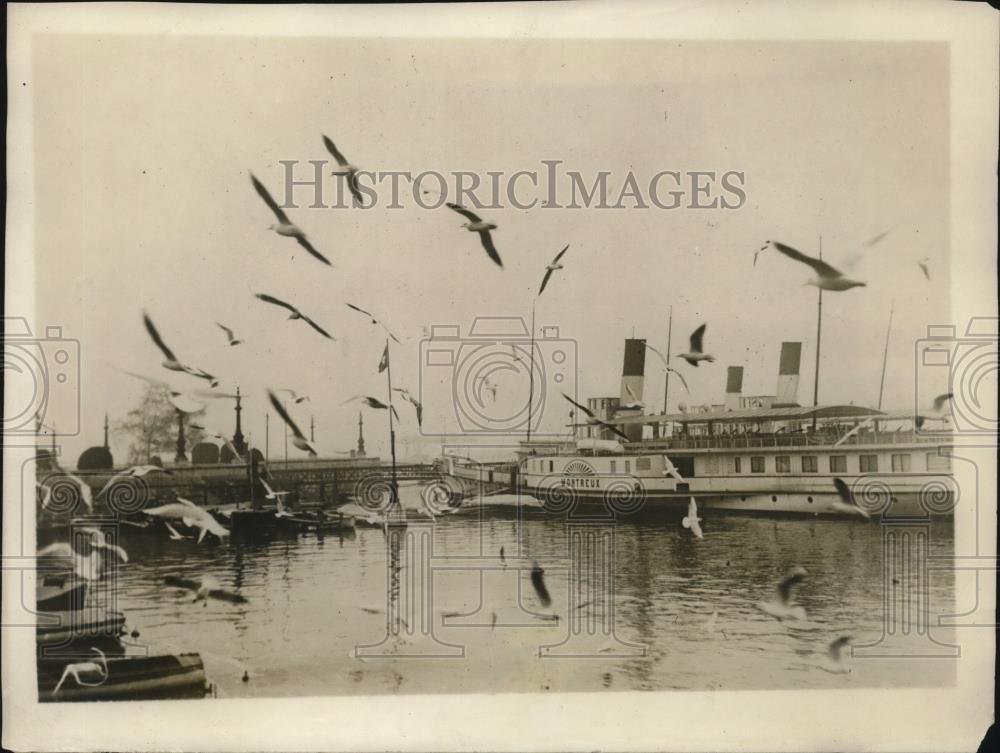 1927 Press Photo Doves of Peace Fly Over League of Nations Meeting in Geneva - Historic Images