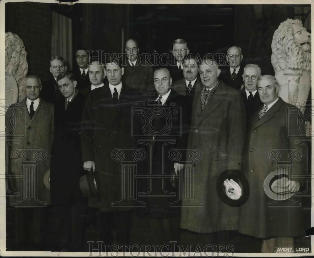 1937 Press Photo 13 University Presidents Delegates at 39th Annual Conference - Historic Images